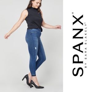 Spanx Distressed Ankle Skinny Jeans in Medium Wash Small